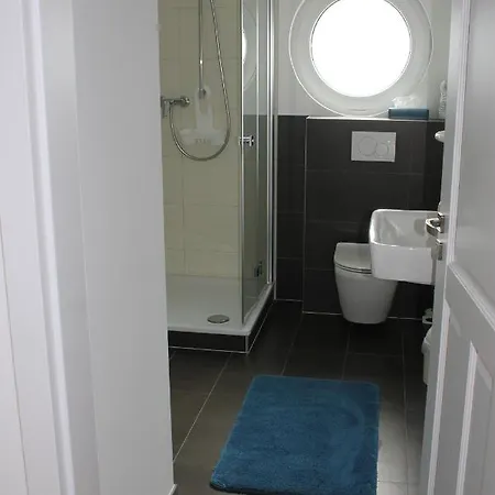 Graeff Apartment *